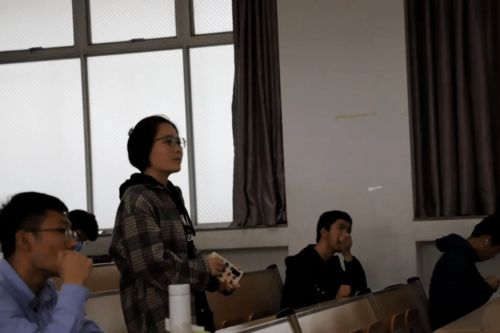 傳遞溫暖，接力服務 華中科技大學學生會技術服務行